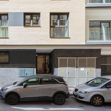 Apartment Urban Comfort - Pool & Parking *
