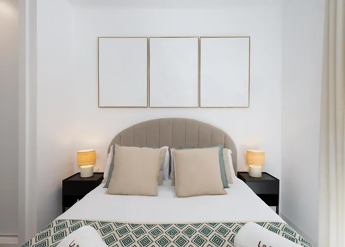 C30 Urban Comfort - Pool & Parking Apartment *